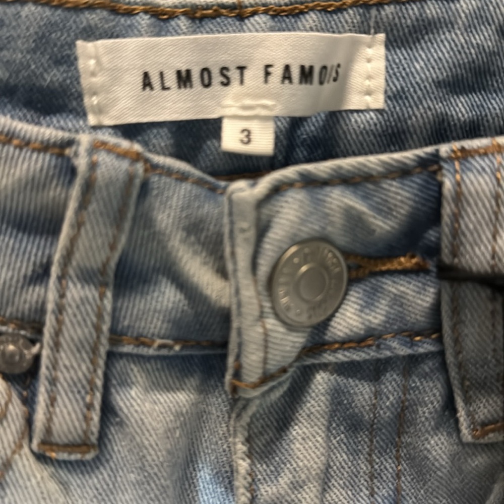 Almost Famous Blue Straight Leg Jeans with Distressed Details - Picture 6 of 13
